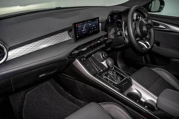 2023 Alfa Romeo Tonale Veloce Plug-In Hybrid