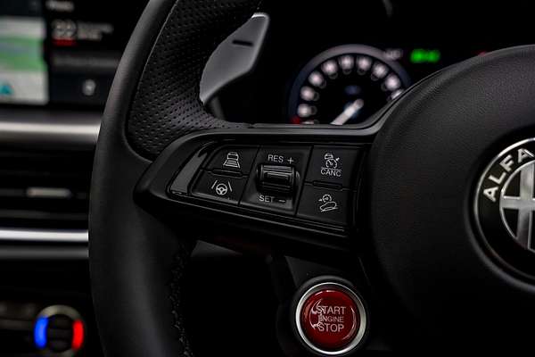 2023 Alfa Romeo Stelvio Veloce Series 4