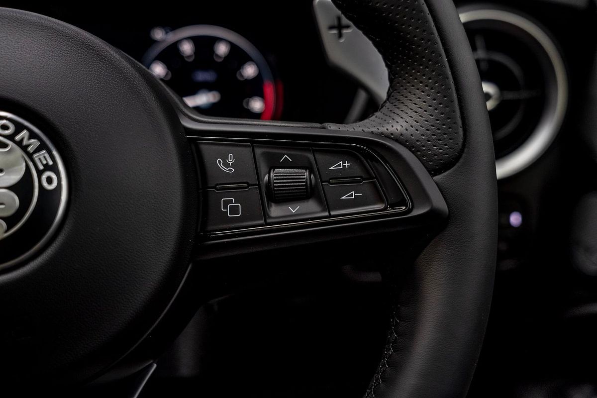 2023 Alfa Romeo Stelvio Veloce Series 4