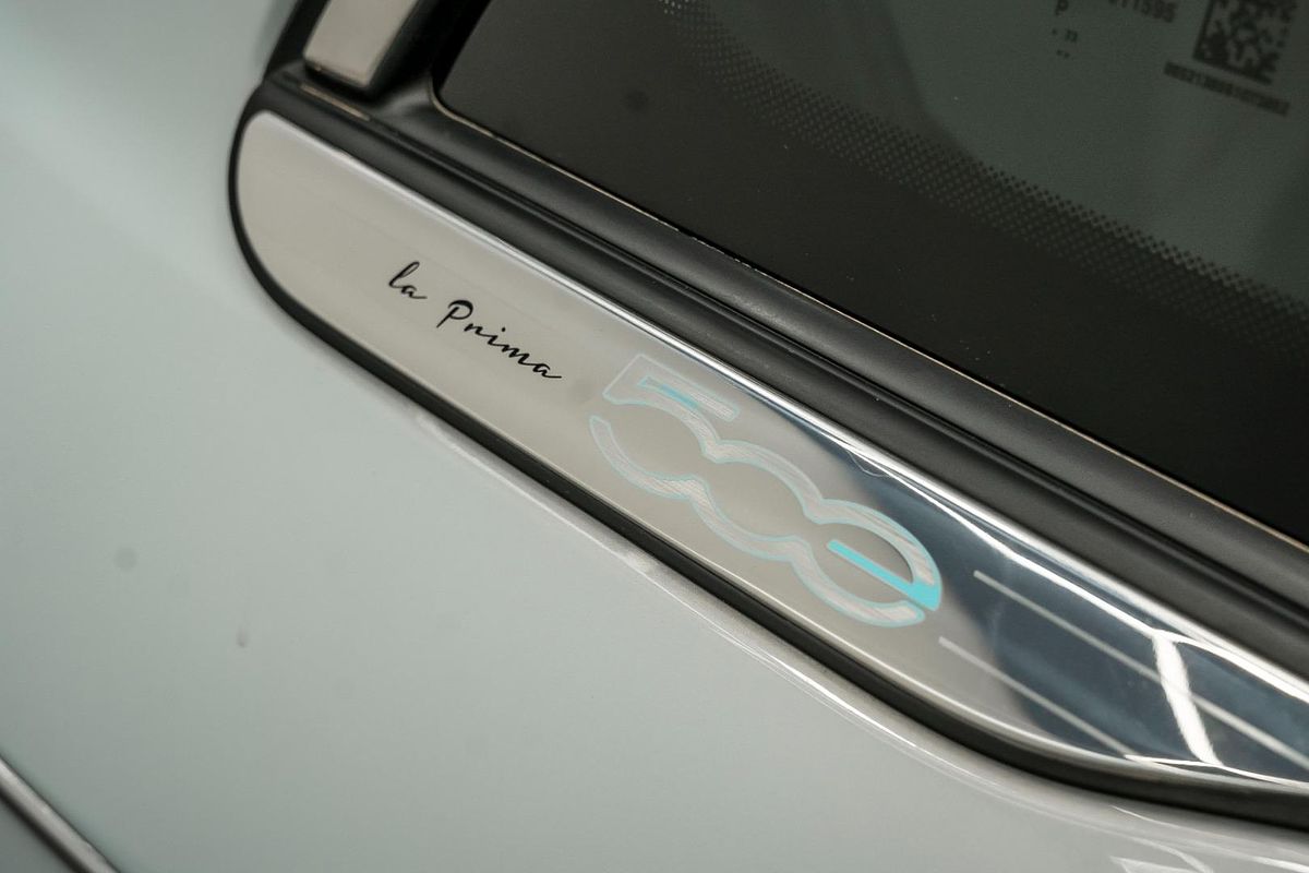 2023 Fiat 500e La Prima