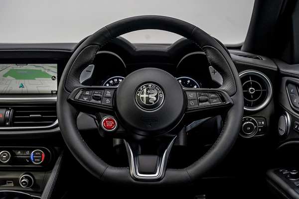 2023 Alfa Romeo Stelvio Veloce Series 4