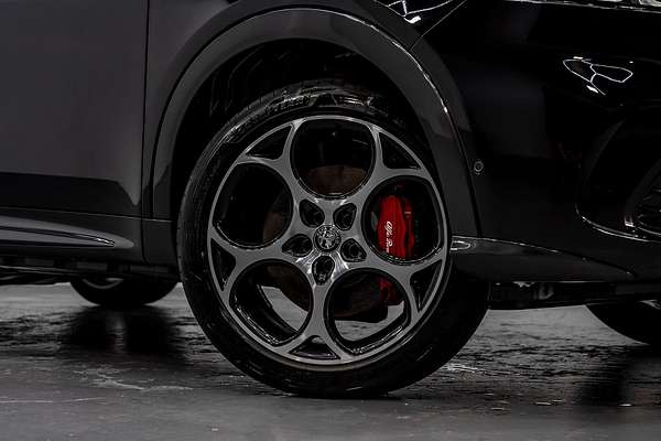 2023 Alfa Romeo Tonale Veloce Plug-In Hybrid