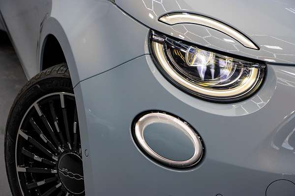2023 Fiat 500e La Prima