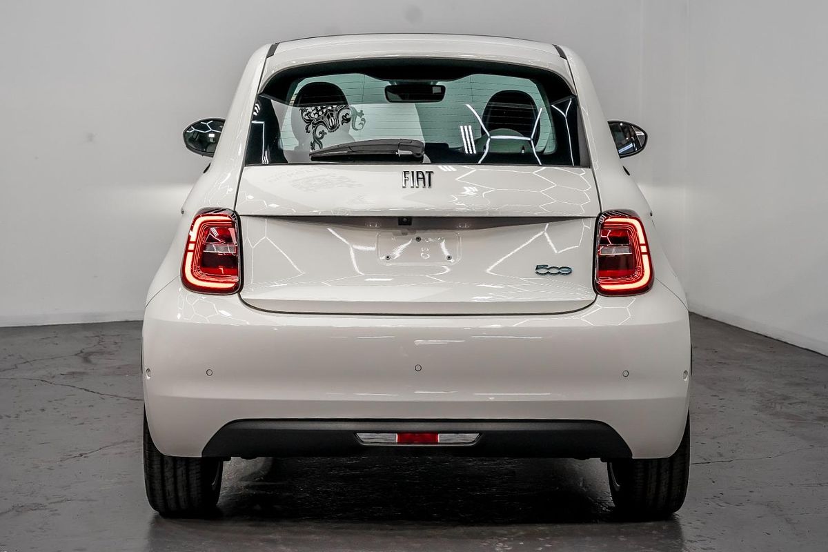 2023 Fiat 500e La Prima