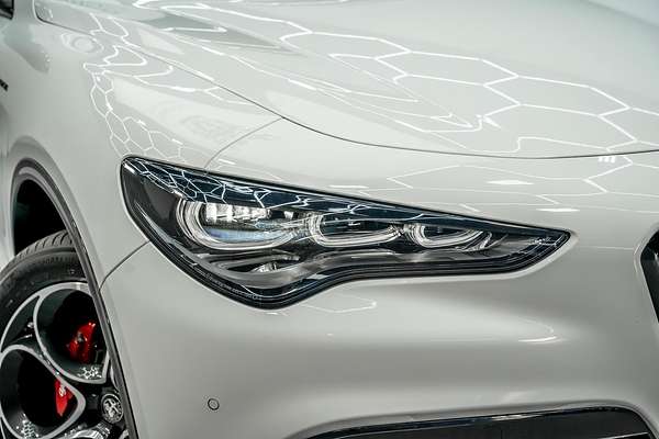 2023 Alfa Romeo Stelvio Veloce Series 4