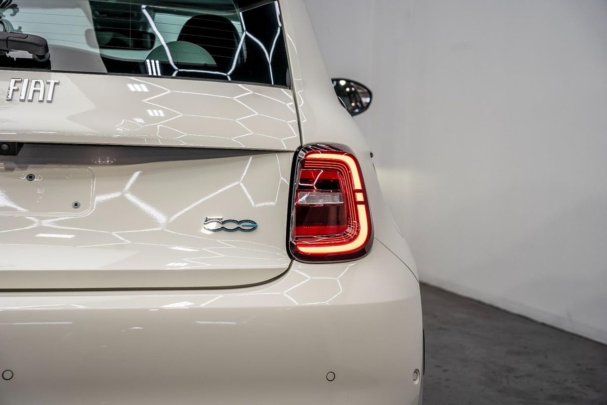 2023 Fiat 500e La Prima