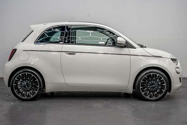 2023 Fiat 500e La Prima