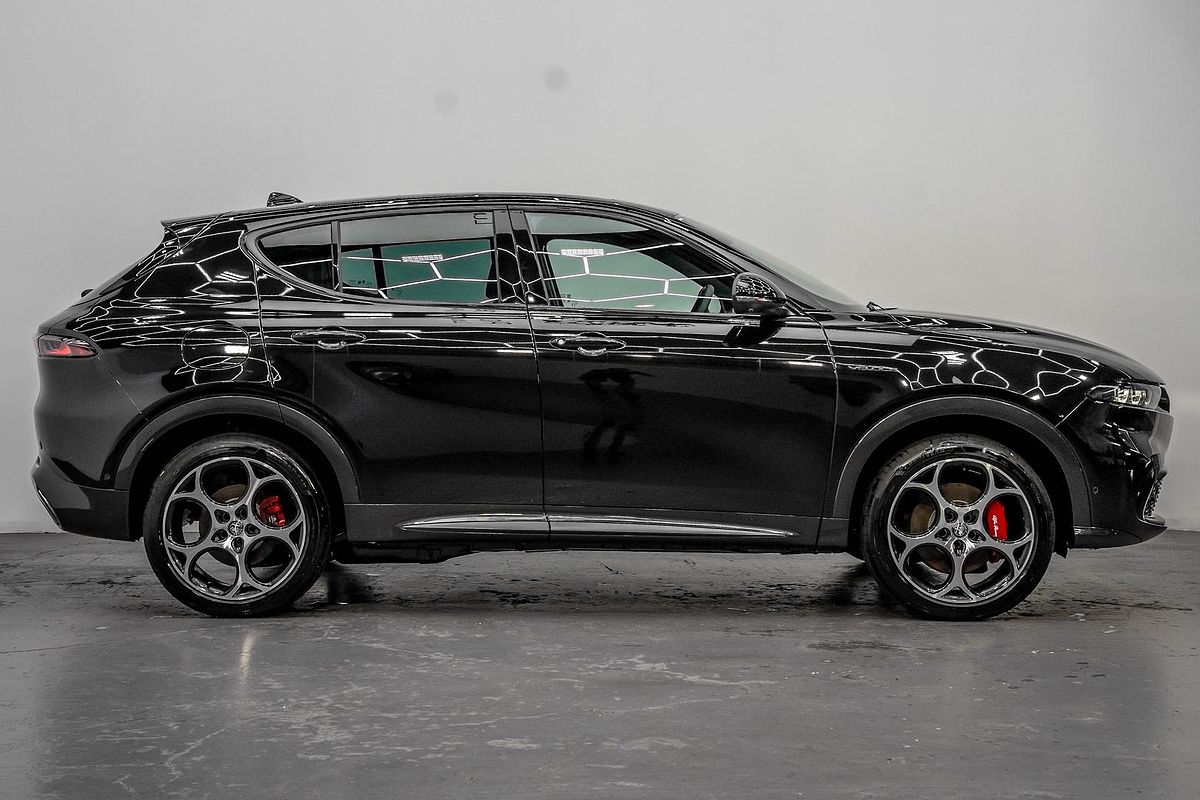 2023 Alfa Romeo Tonale Veloce Plug-In Hybrid