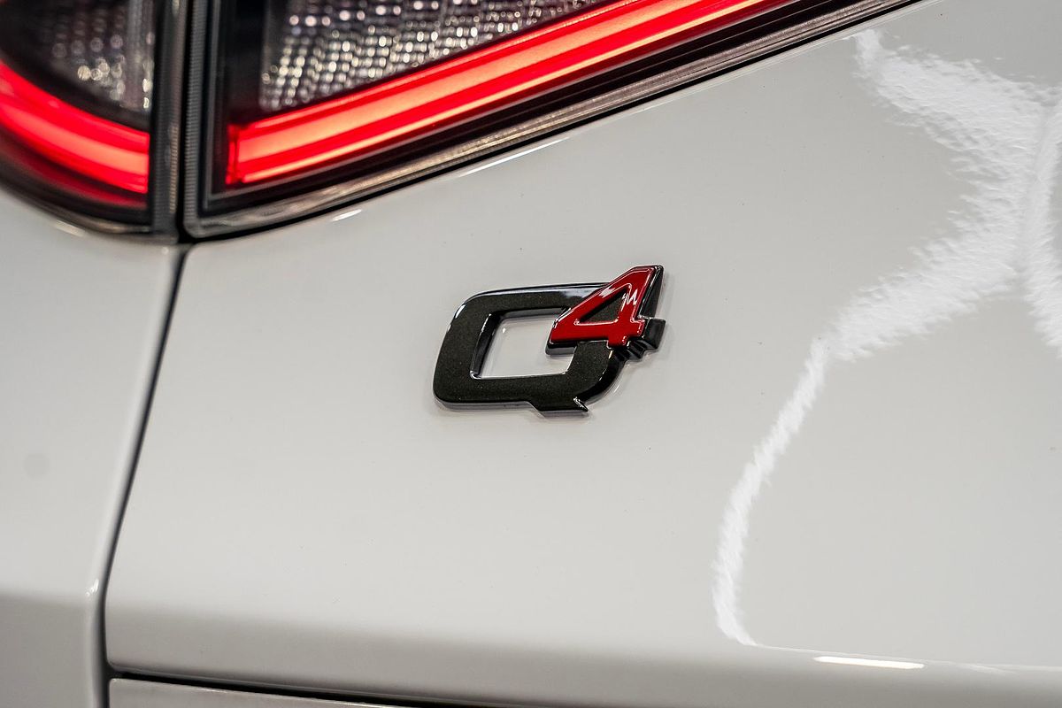 2023 Alfa Romeo Stelvio Veloce Series 4