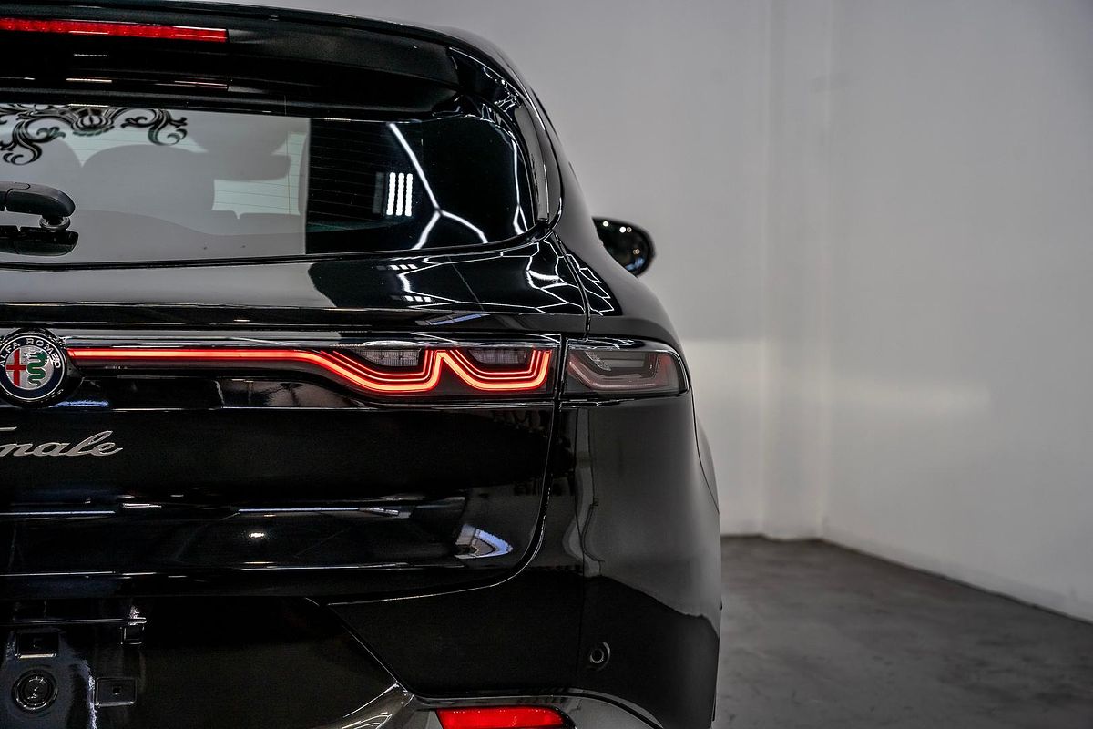 2023 Alfa Romeo Tonale Veloce Plug-In Hybrid