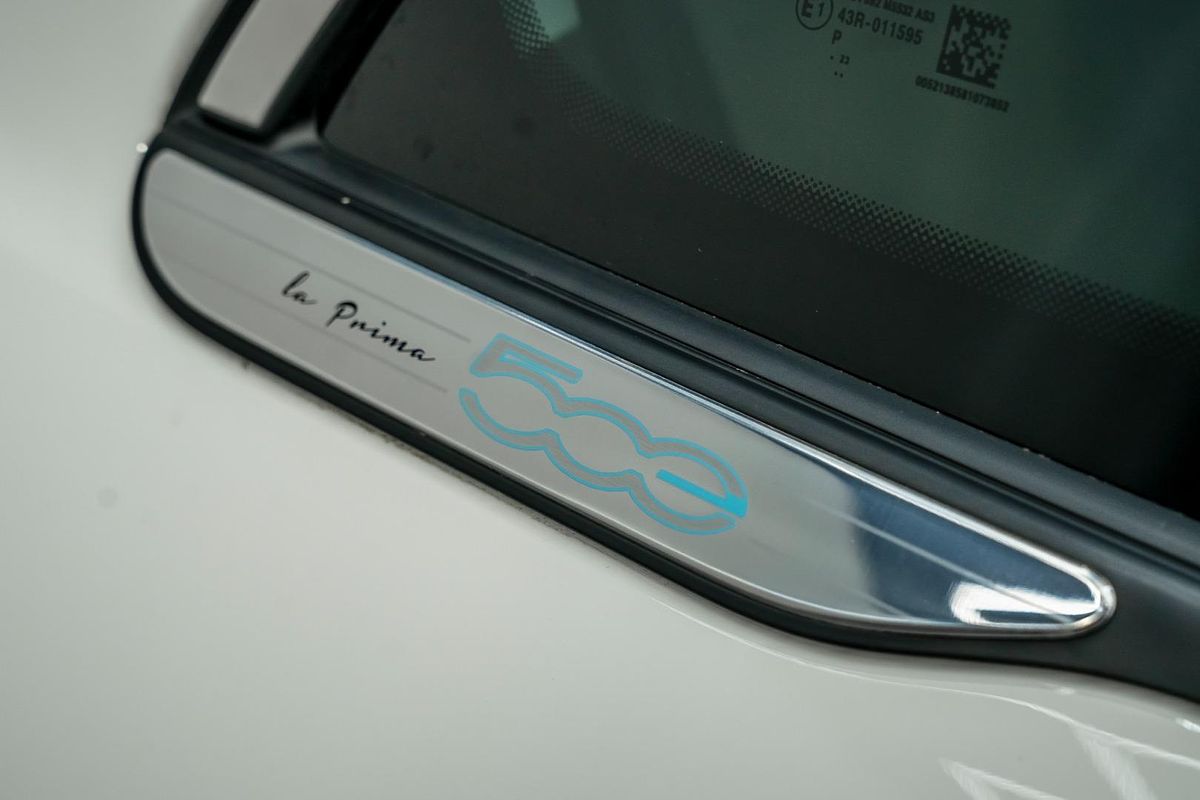 2023 Fiat 500e La Prima