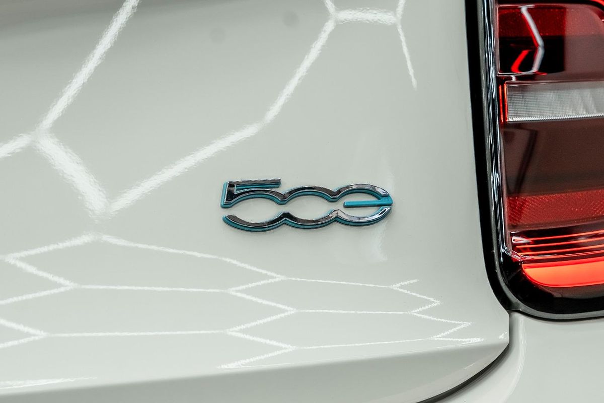 2023 Fiat 500e La Prima