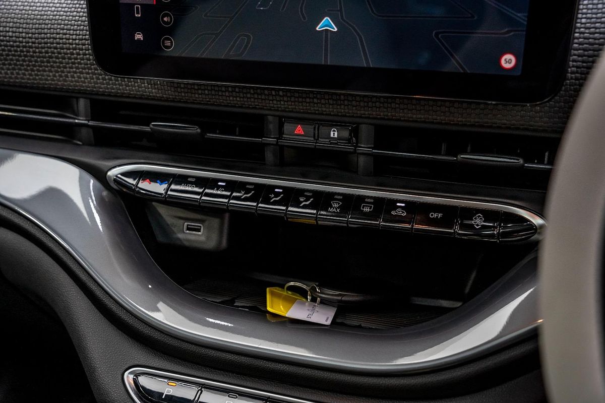 2023 Fiat 500e La Prima