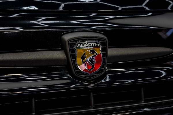2024 Abarth 695 75 Anniversario