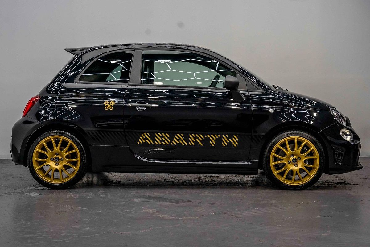 2024 Abarth 695 75 Anniversario