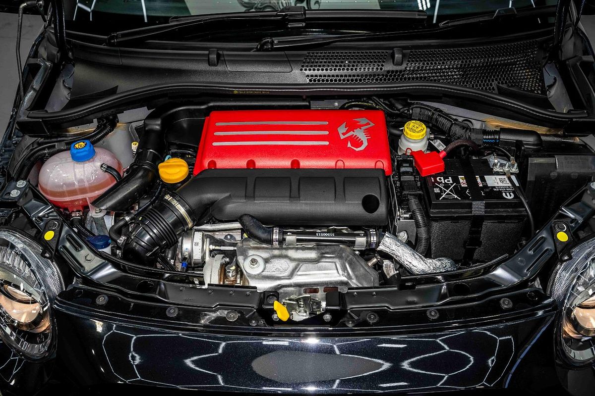 2024 Abarth 695 75 Anniversario