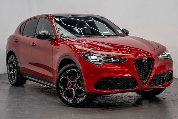 2023 Alfa Romeo Stelvio Veloce Series 4