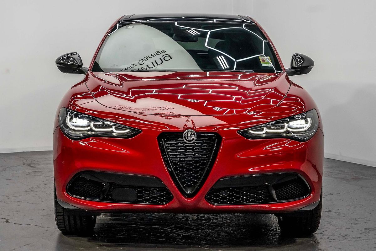 2023 Alfa Romeo Stelvio Veloce Series 4