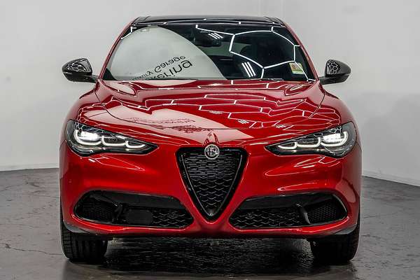 2023 Alfa Romeo Stelvio Veloce Series 4