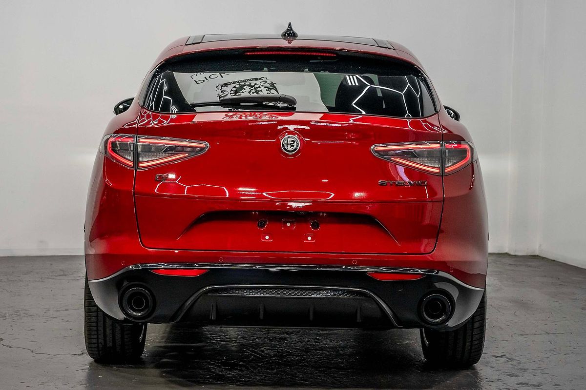 2023 Alfa Romeo Stelvio Veloce Series 4