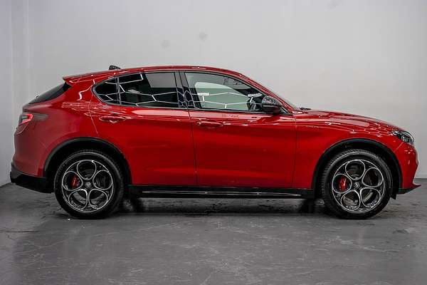 2023 Alfa Romeo Stelvio Veloce Series 4