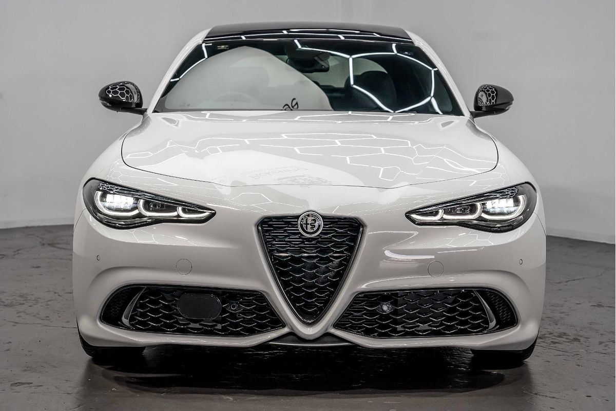 2023 Alfa Romeo Giulia Veloce Series 4