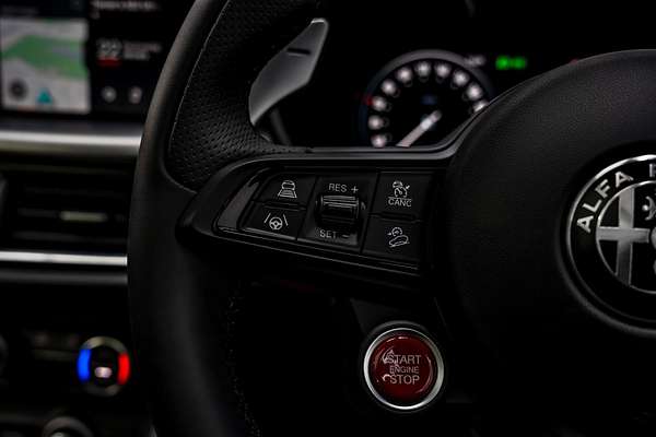 2023 Alfa Romeo Stelvio Veloce Series 4