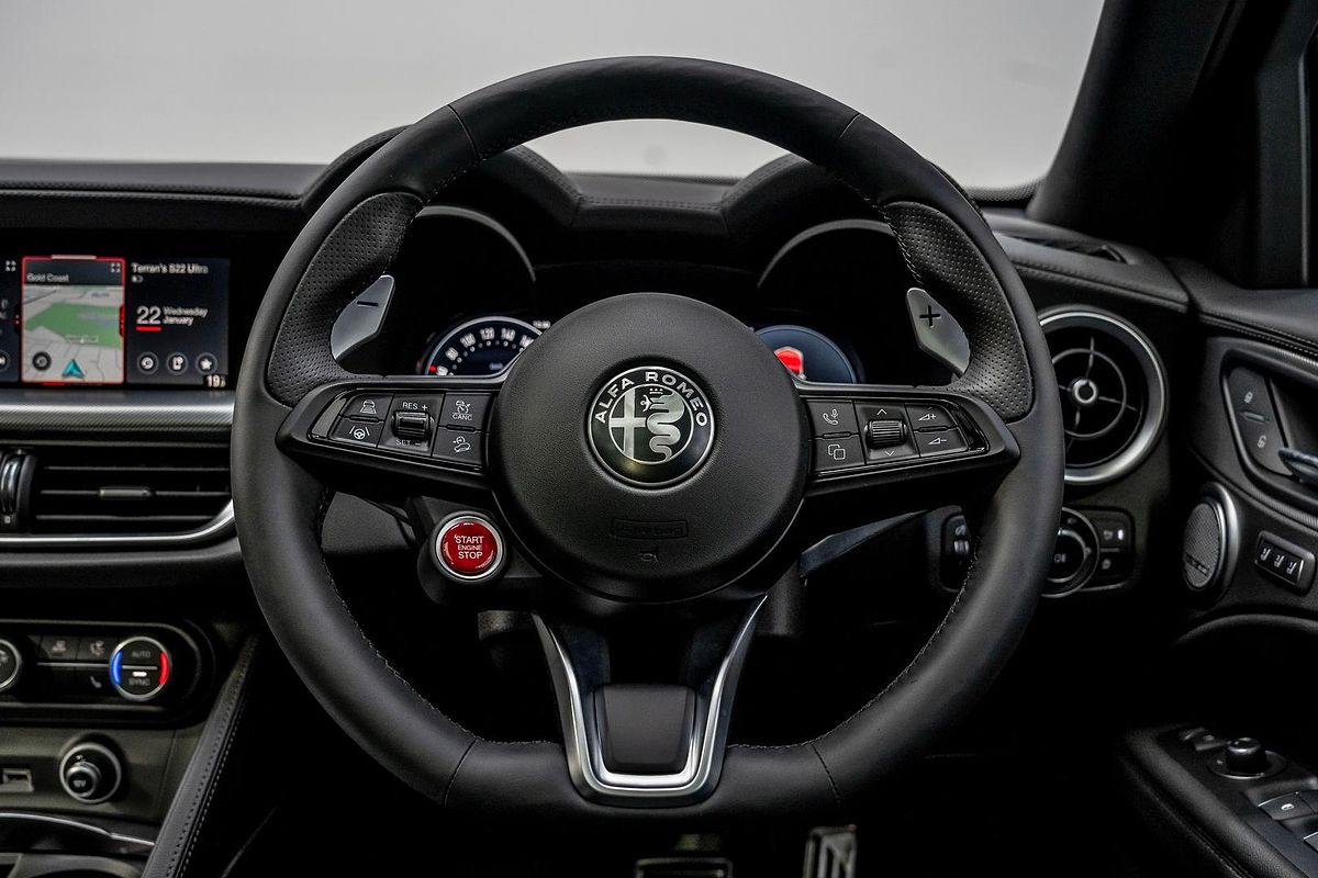 2023 Alfa Romeo Stelvio Veloce Series 4