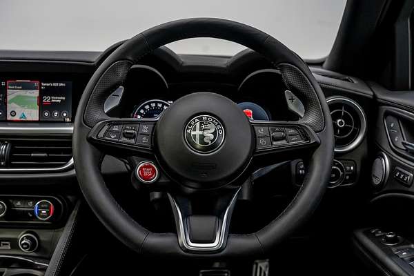 2023 Alfa Romeo Stelvio Veloce Series 4