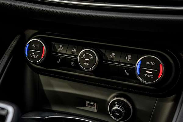 2023 Alfa Romeo Stelvio Veloce Series 4