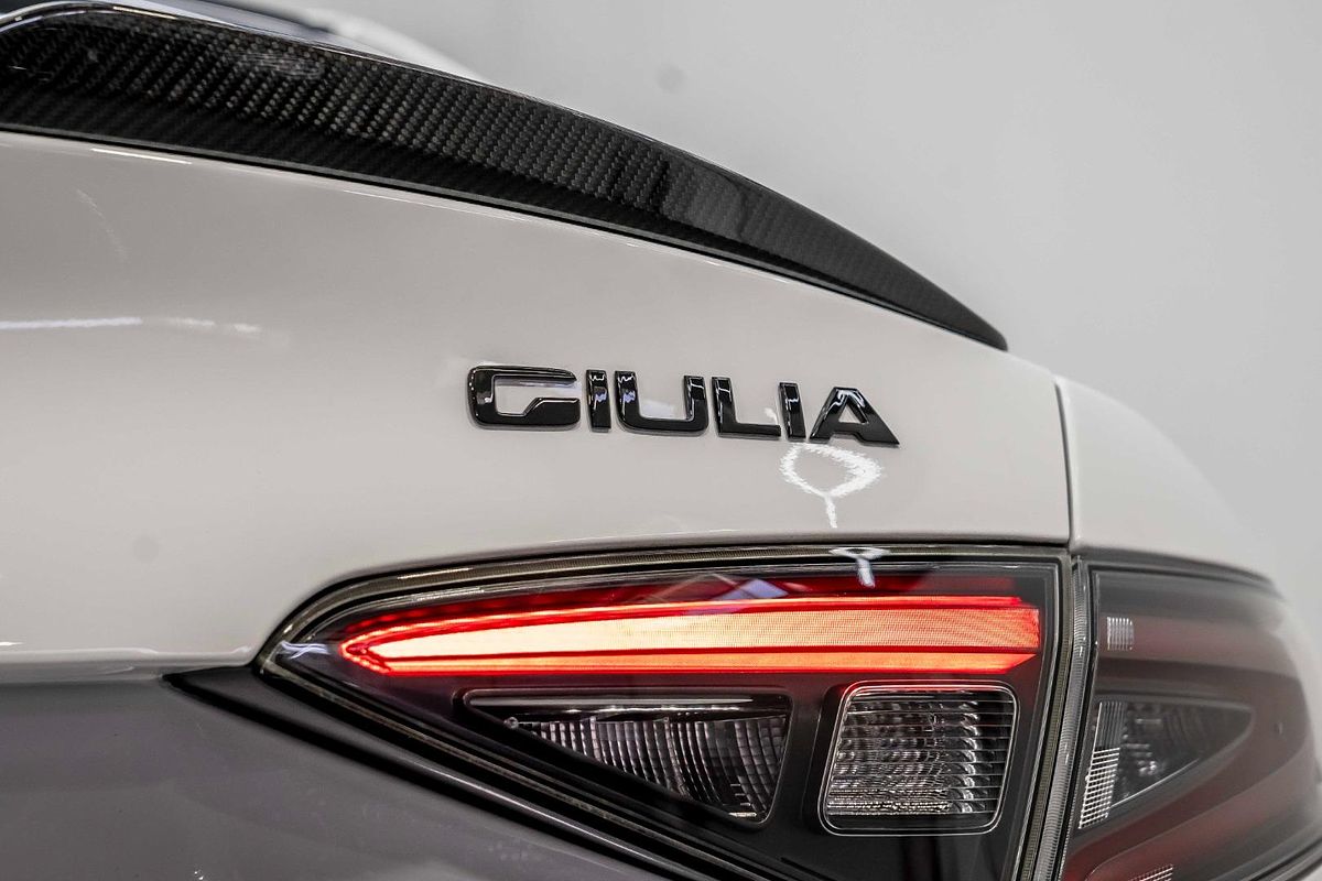 2023 Alfa Romeo Giulia Veloce Series 4