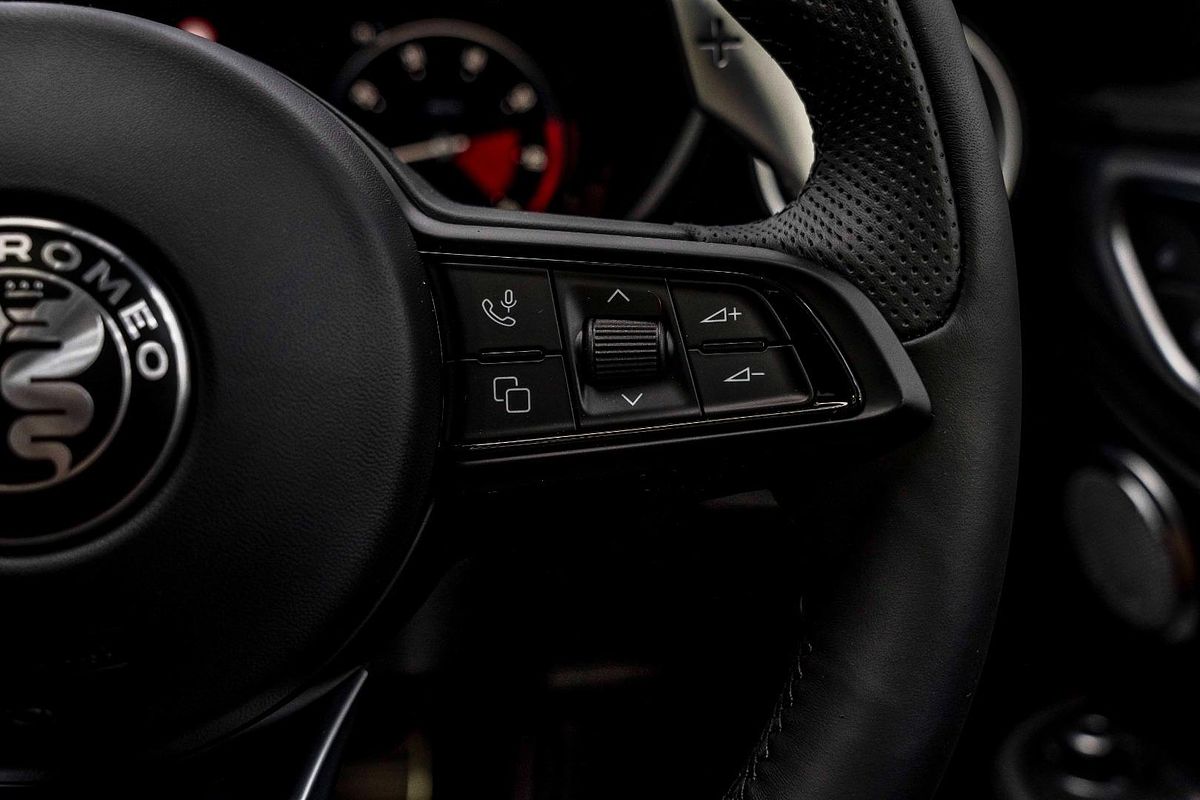 2023 Alfa Romeo Giulia Veloce Series 4