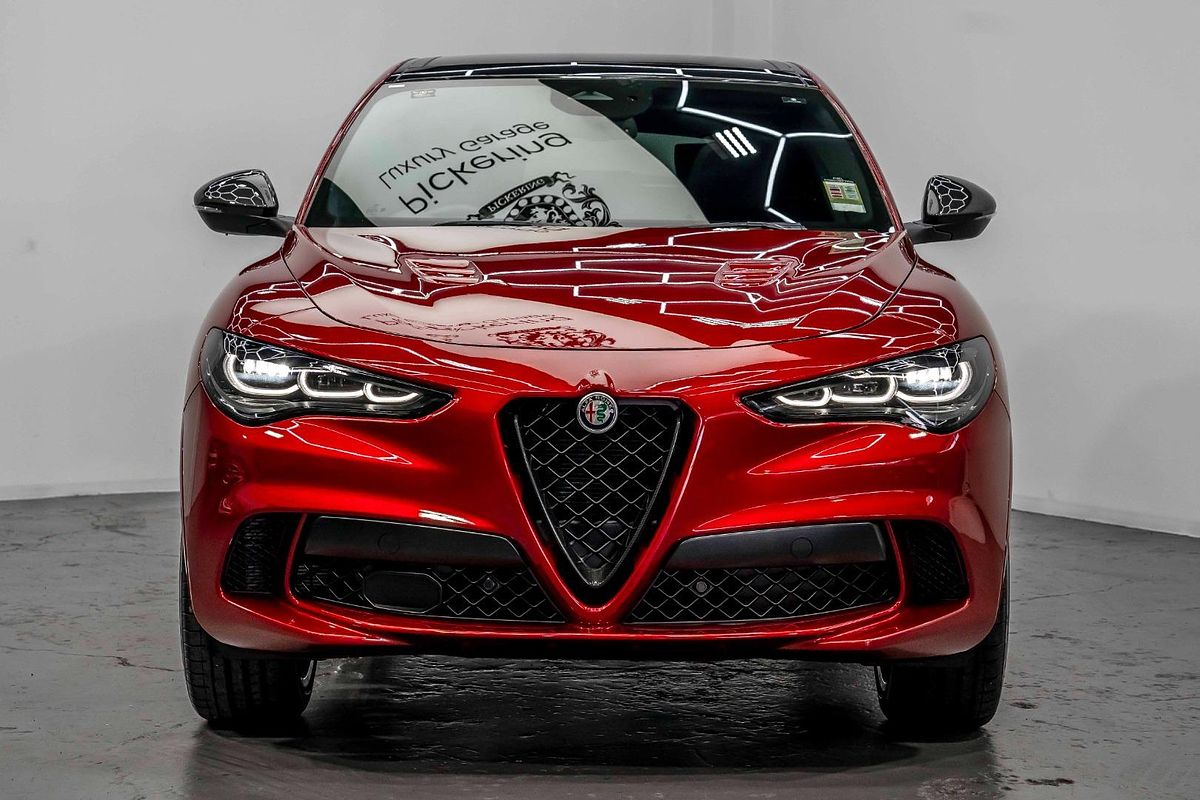 2024 Alfa Romeo Stelvio Quadrifoglio Super Sport Series 5