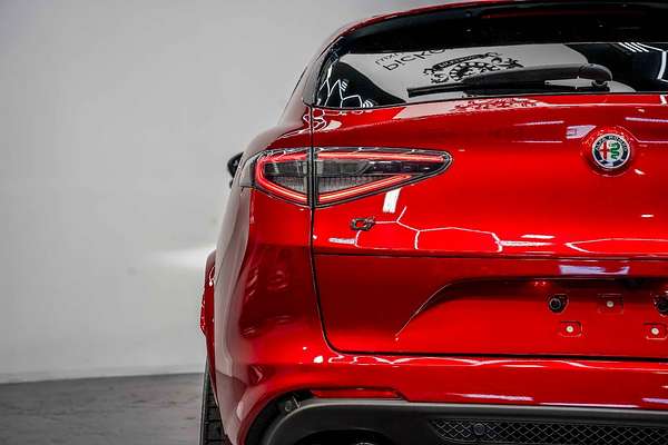 2024 Alfa Romeo Stelvio Quadrifoglio Super Sport Series 5
