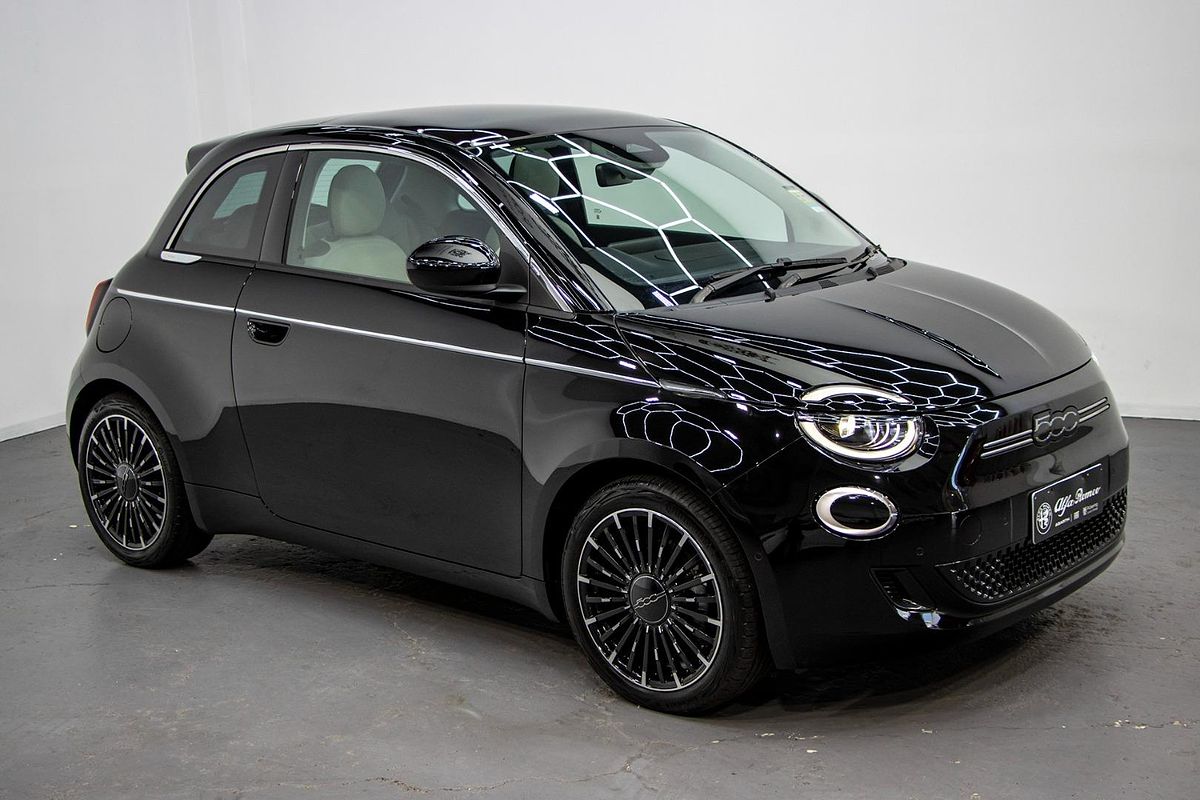 2023 Fiat 500e La Prima