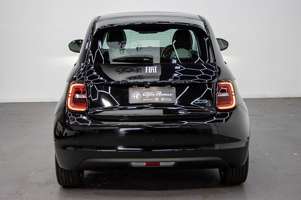 2023 Fiat 500e La Prima