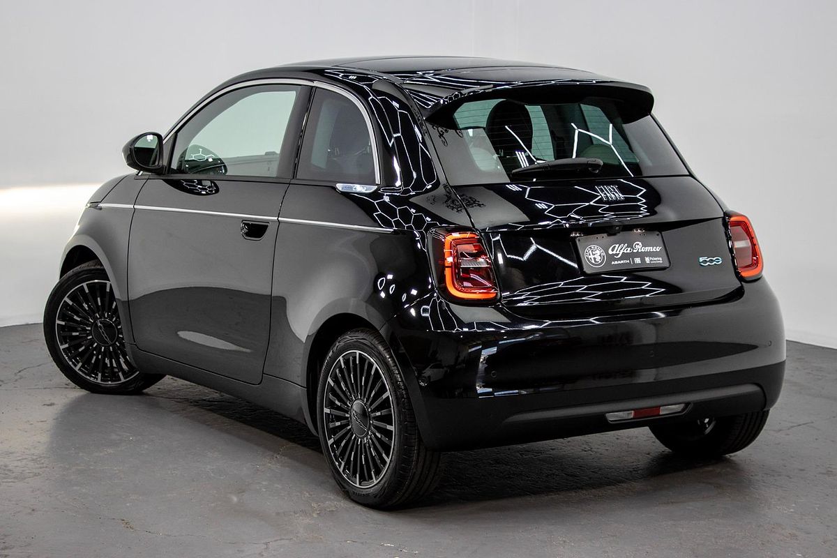 2023 Fiat 500e La Prima