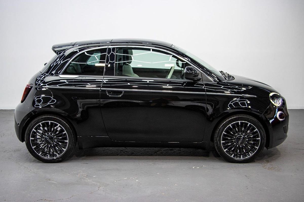 2023 Fiat 500e La Prima