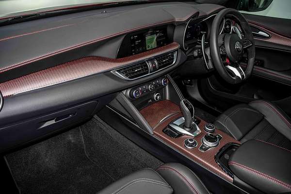 2024 Alfa Romeo Stelvio Quadrifoglio Super Sport Series 5