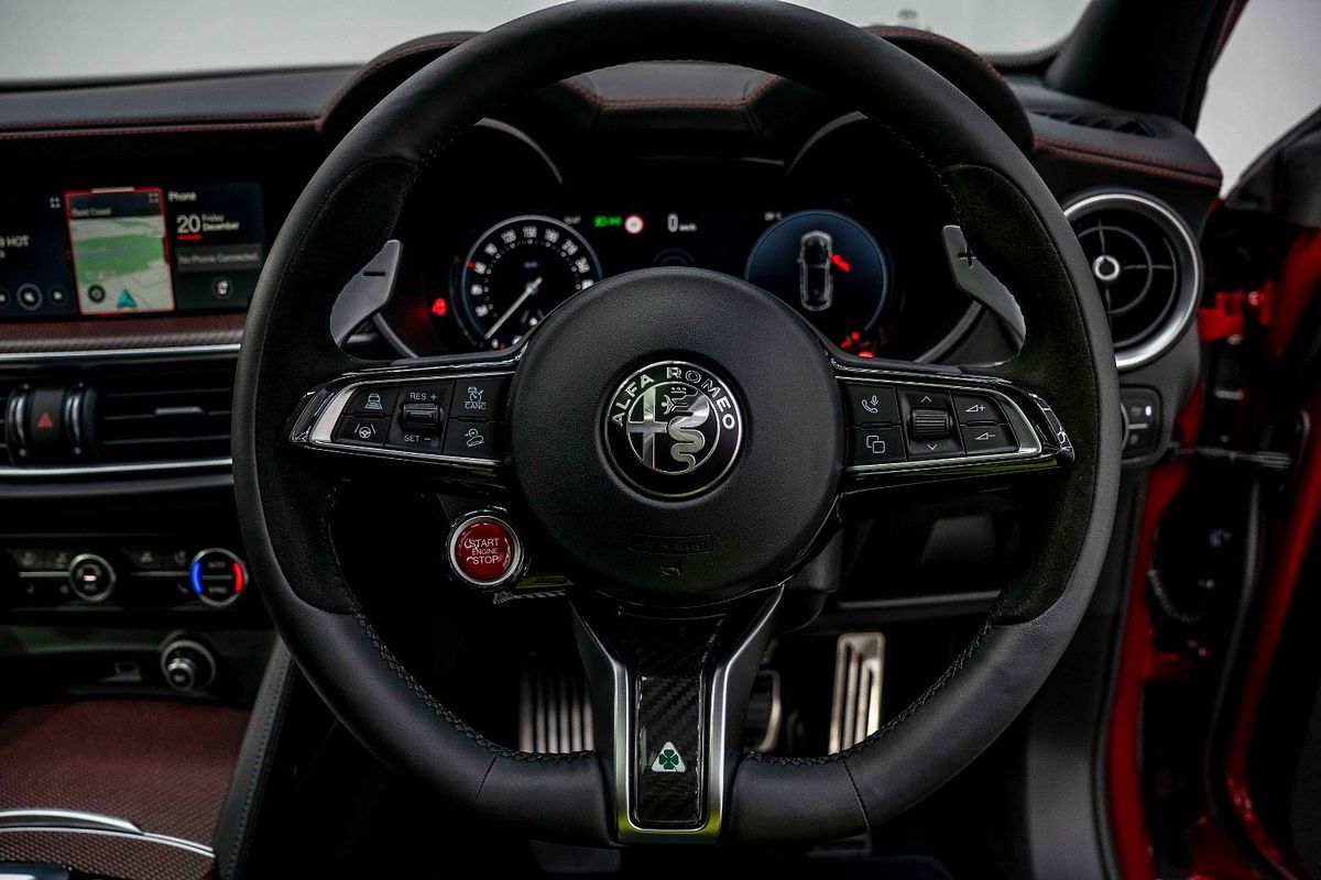 2024 Alfa Romeo Stelvio Quadrifoglio Super Sport Series 5