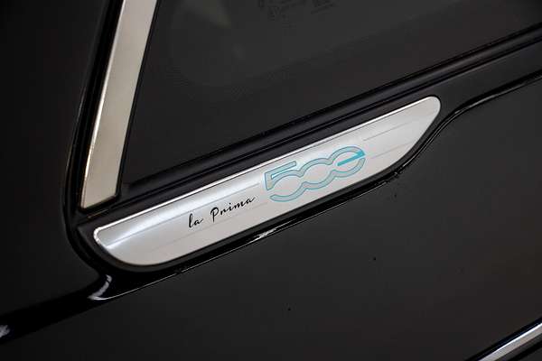 2023 Fiat 500e La Prima