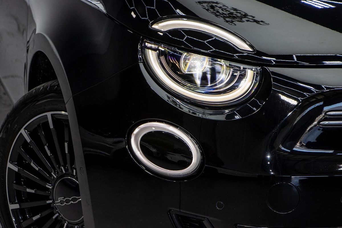 2023 Fiat 500e La Prima