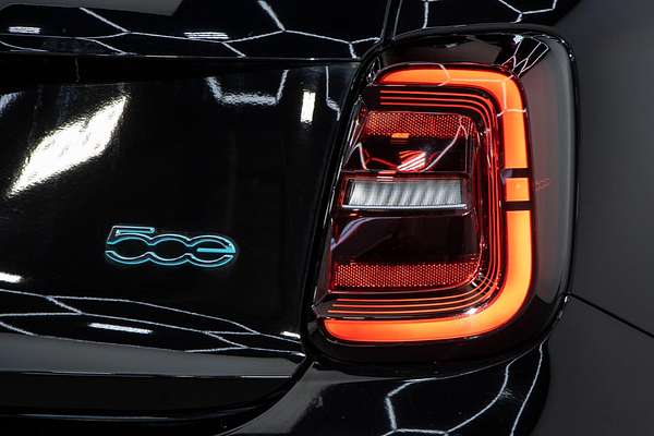 2023 Fiat 500e La Prima