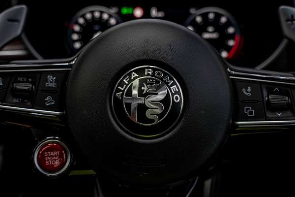 2024 Alfa Romeo Stelvio Quadrifoglio Super Sport Series 5