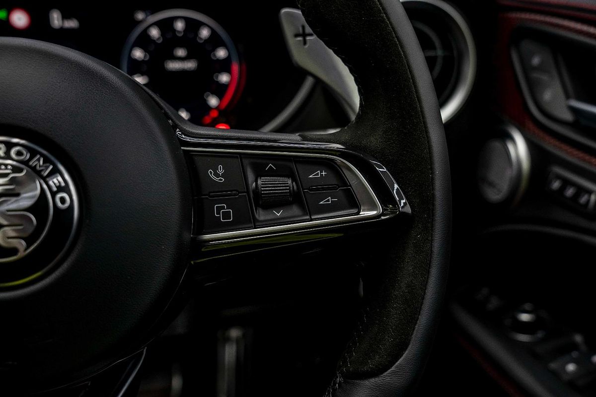 2024 Alfa Romeo Stelvio Quadrifoglio Super Sport Series 5