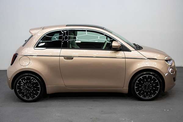 2023 Fiat 500e La Prima