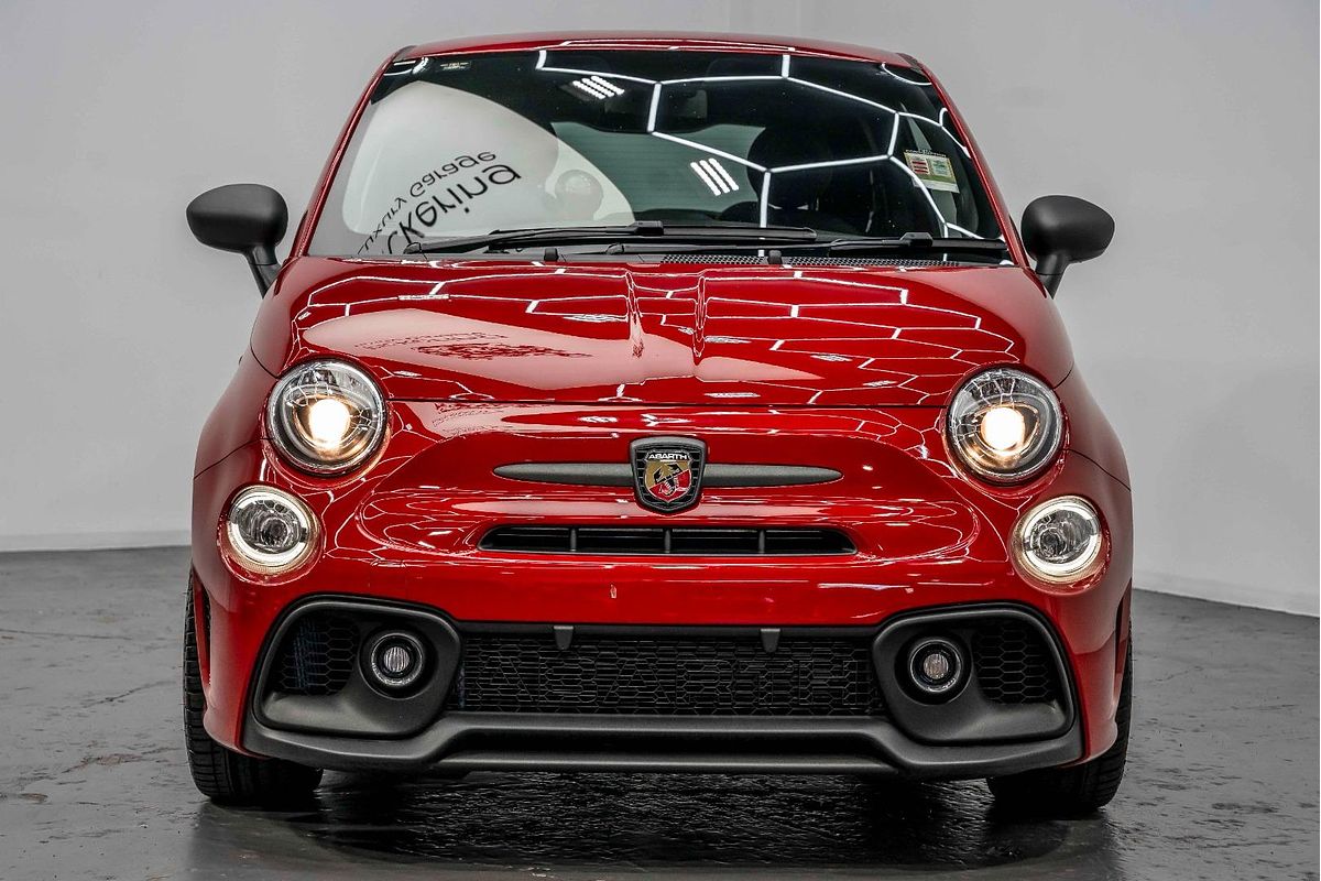 2024 Abarth 695 Competizione