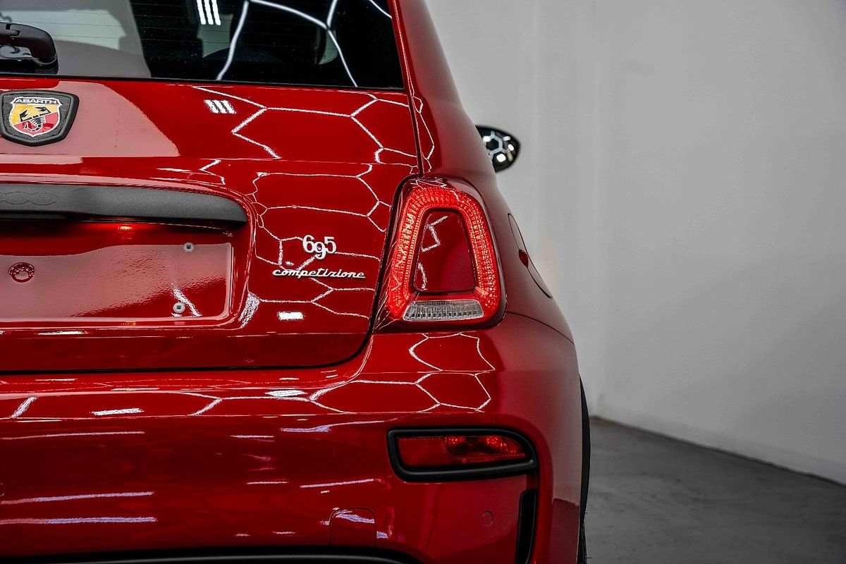 2024 Abarth 695 Competizione