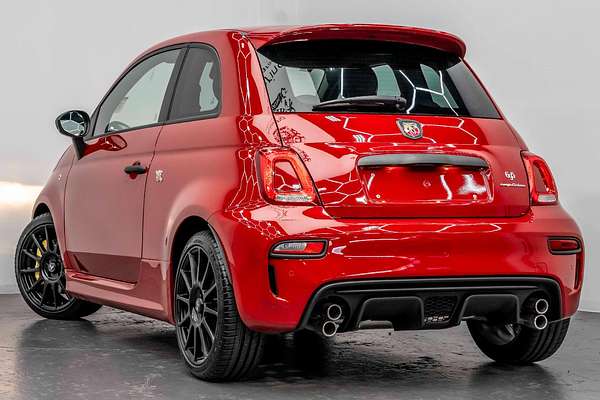 2024 Abarth 695 Competizione
