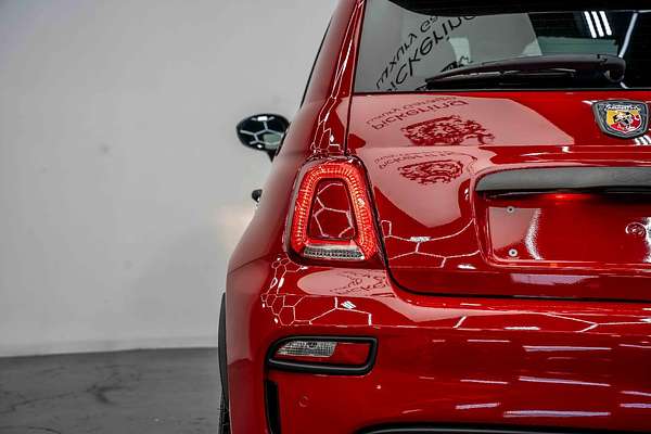 2024 Abarth 695 Competizione
